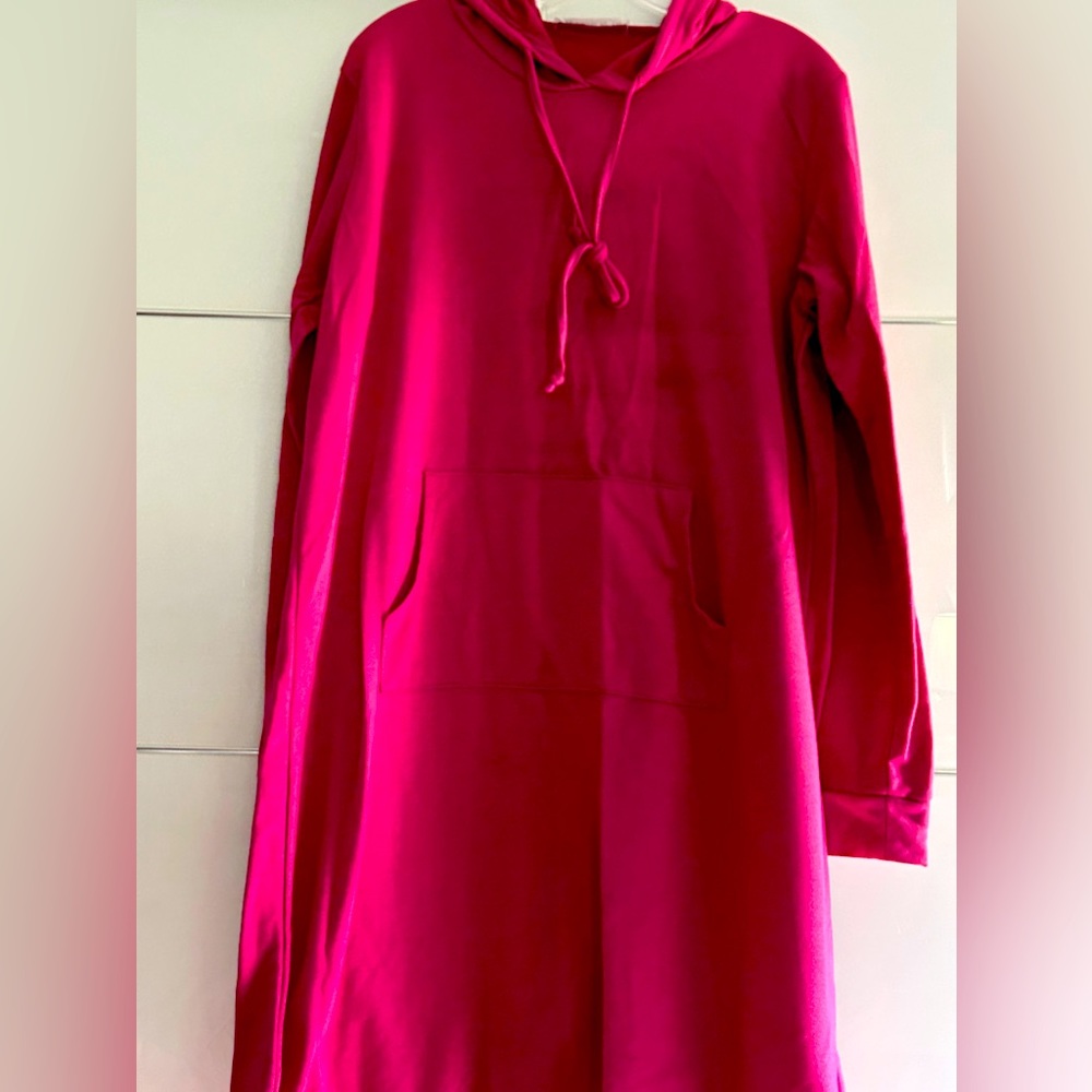 Women’s Dress/Top